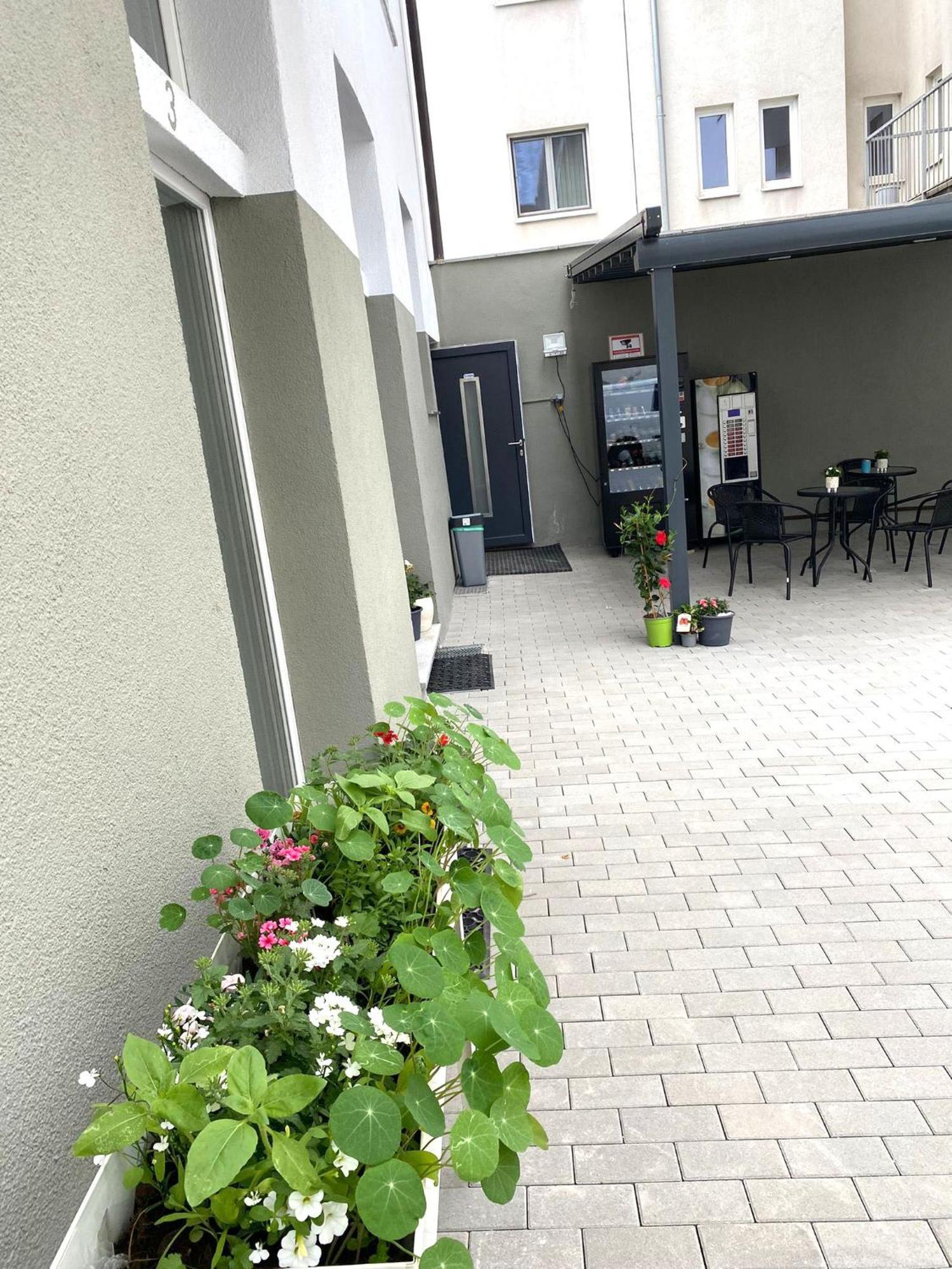 Hostel Linzer City מראה חיצוני תמונה